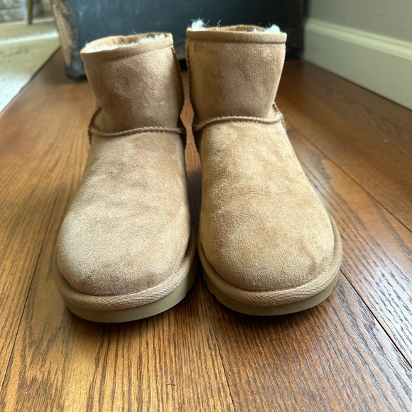UGG Classic Mini II Boots - Picture 12 of 14